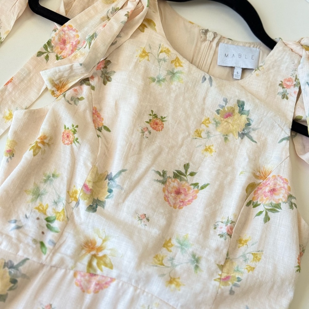 MABLE Floral Tie Shoulder Maxi Dress w/ Tulle Lining Size S - Picture 4 of 9